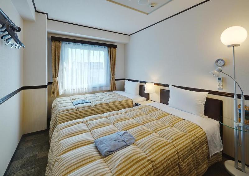 Toyoko Inn Shin-Yamaguchi-Eki Shinkansen-Guchi Экстерьер фото